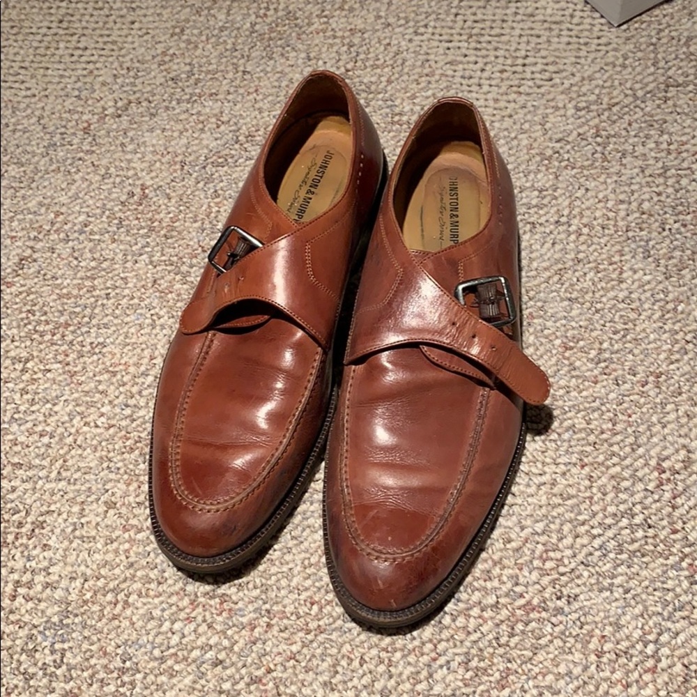 Dress shoes
